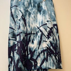 Tahari Skirt size 6